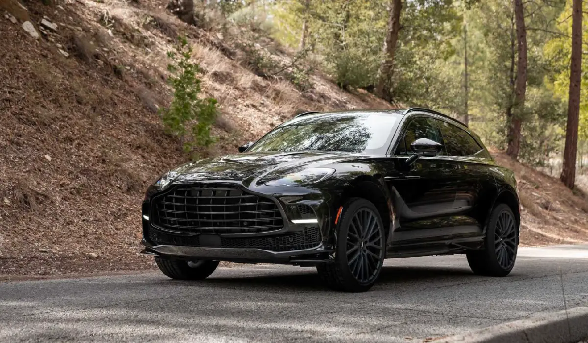 Aston Martin - DBX 707 - Best Car Rentals - Best Preowned Car - Exclusive Concierge Club.webp